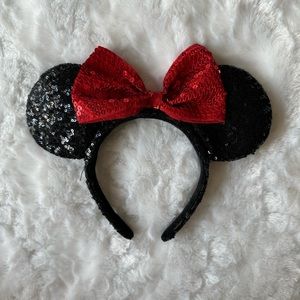 Minnie Mouse Sequin Disney Ears ❤️